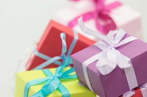 gifts-570821_1280